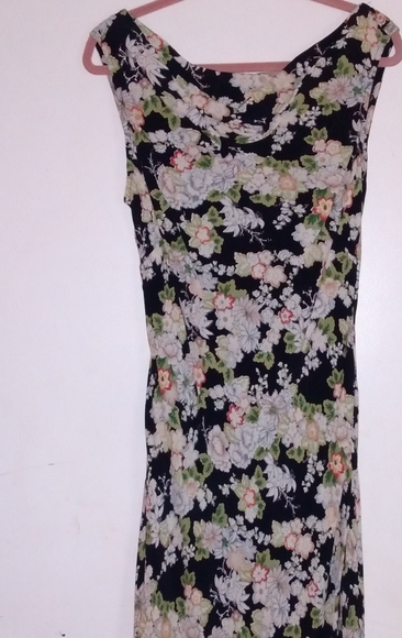 Paradise NY Dress - Picture 1 of 7